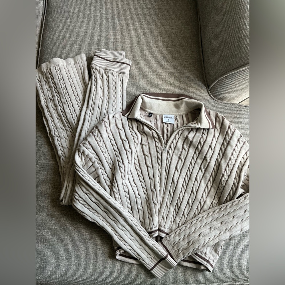 Gymshark knit set, size small